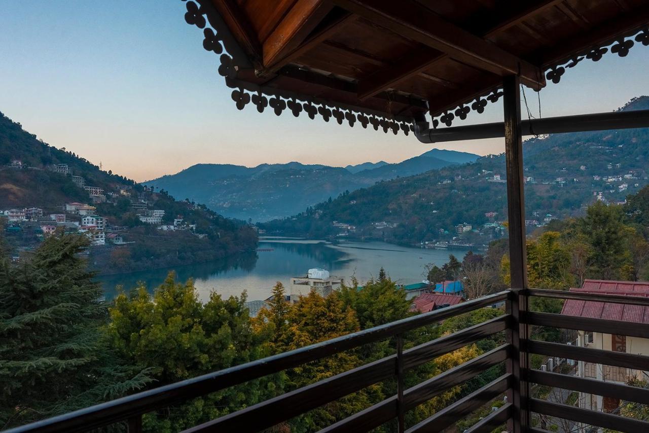 Lake Side Upvan Inn Bhīm Tāl Exteriör bild